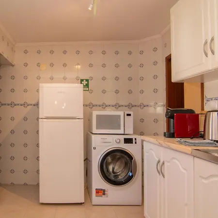 Charming & Peaceful Family Flat Lissabon