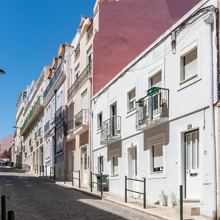 Cozy 1br In Sao Vicente By Lovelystay * Lisbon