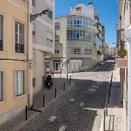 Charming & Peaceful Family Flat Lisboa