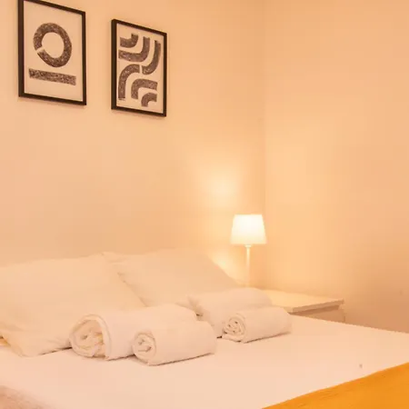 شقة Charming & Peaceful Family Flat *